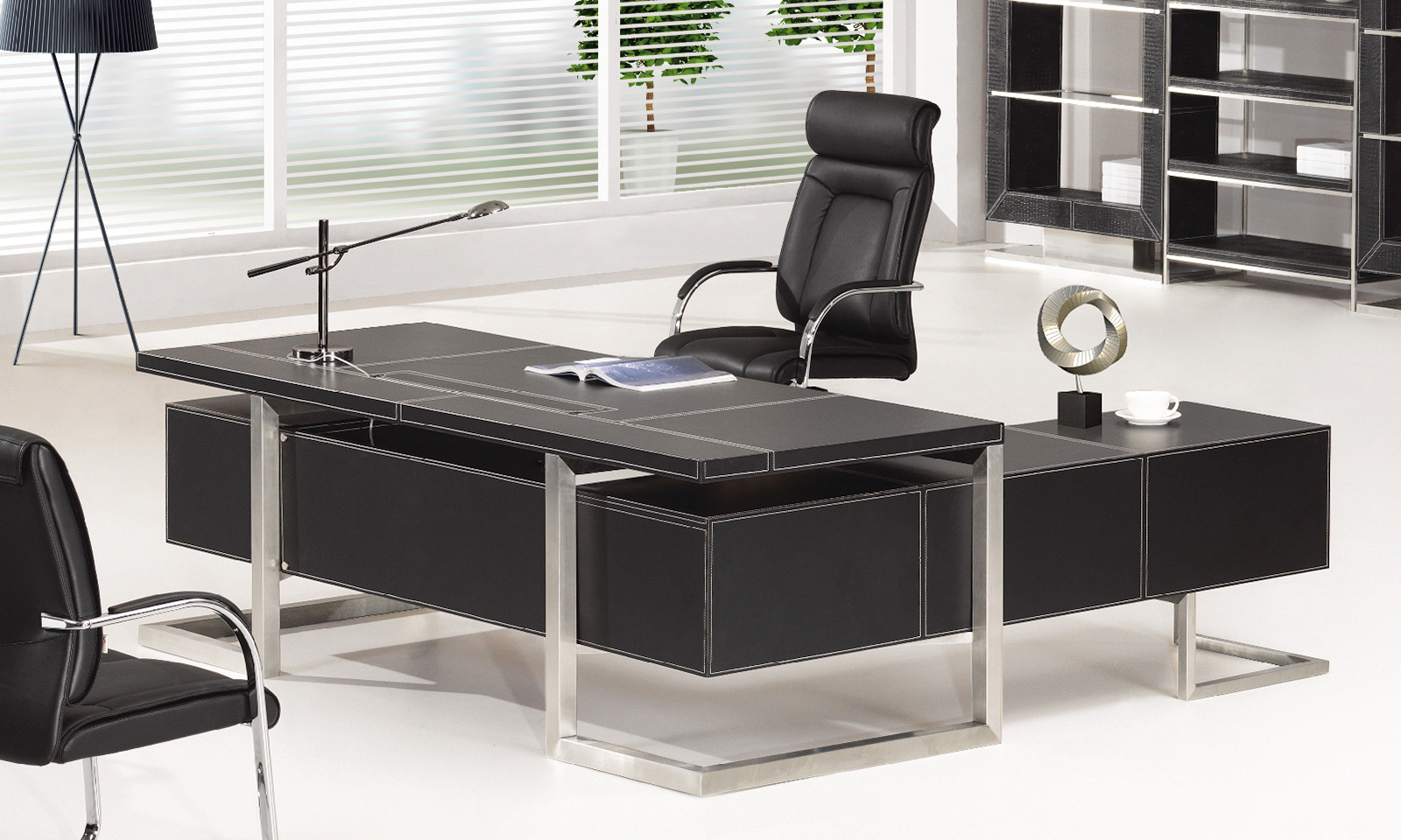Chef Schreibtisch Venedig links schwarz Büromöbel Winkelschreibtisch Edelstahl Hochwertig