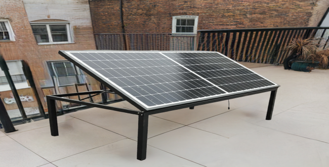 Balkonsolar Tisch als Lösung